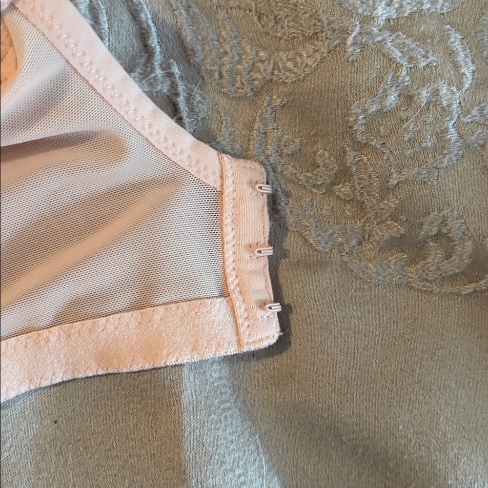 Elomi Pink Lace Bra - Picture 4 of 6